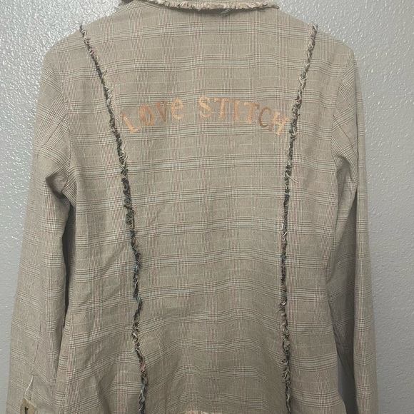 Women's Gray Tweed Blazer 23 length 28 chest to chest - Picture 3 of 4